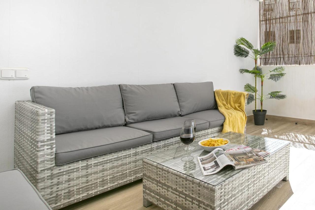 Precioso Apartamento Con Patio Malaga Ngoại thất bức ảnh