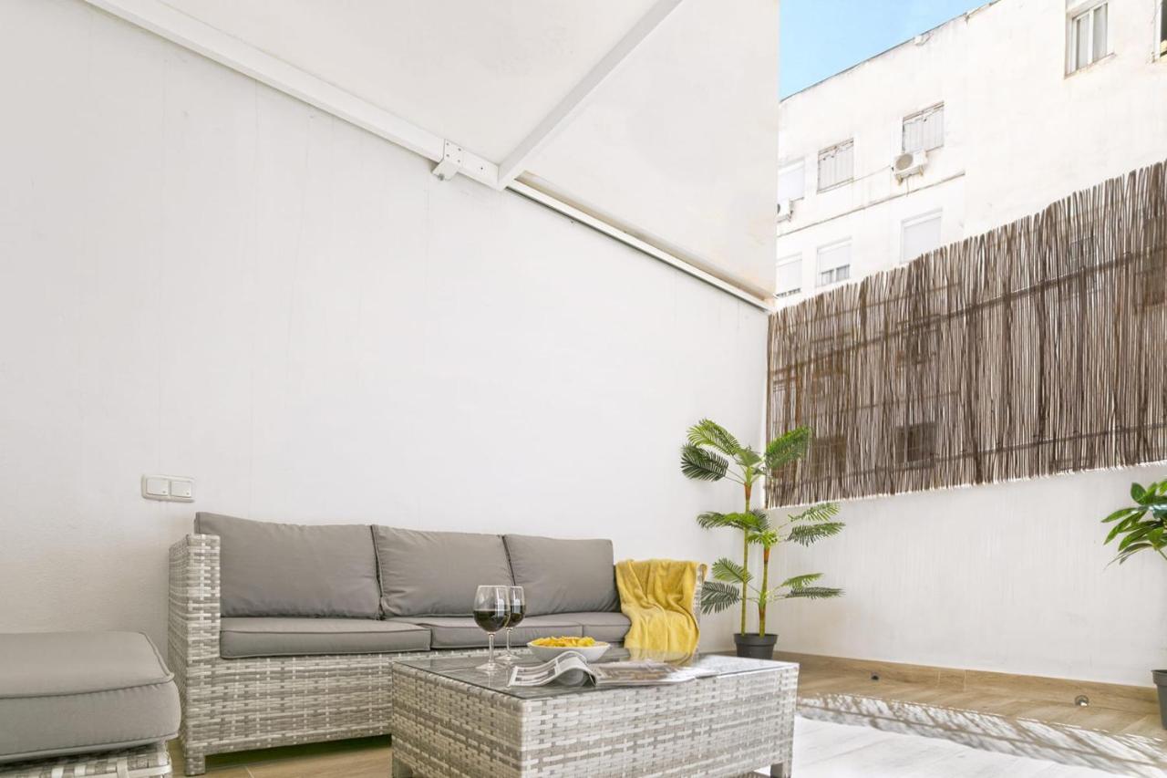 Precioso Apartamento Con Patio Malaga Ngoại thất bức ảnh