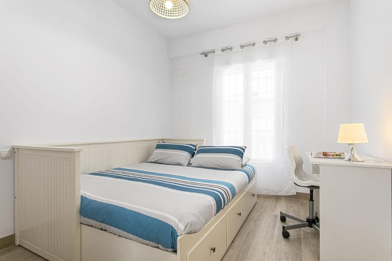 Precioso Apartamento Con Patio Malaga Ngoại thất bức ảnh